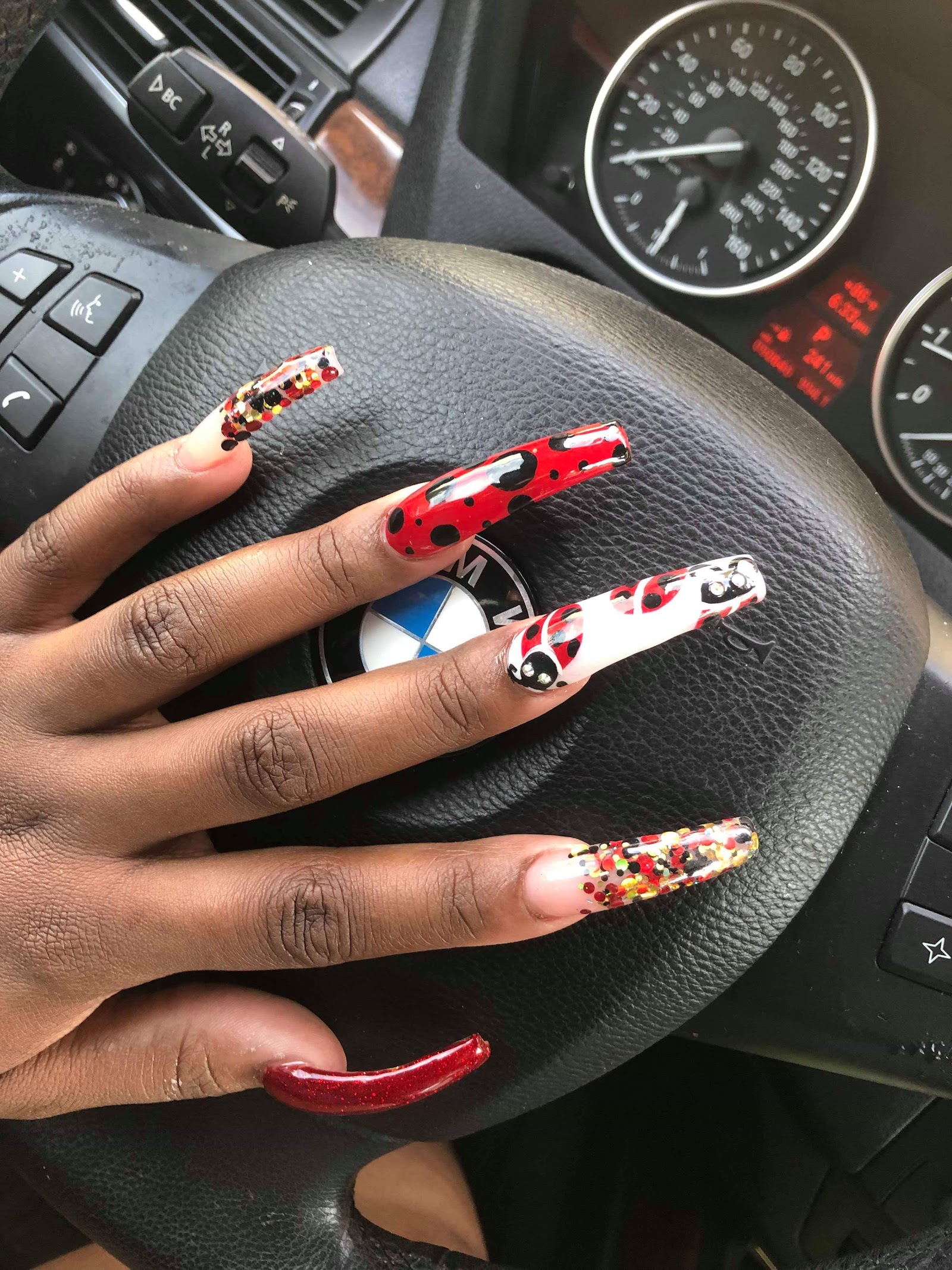 NBQ SALON & Suites (NAILZ BY QUEEN) nail photo 4